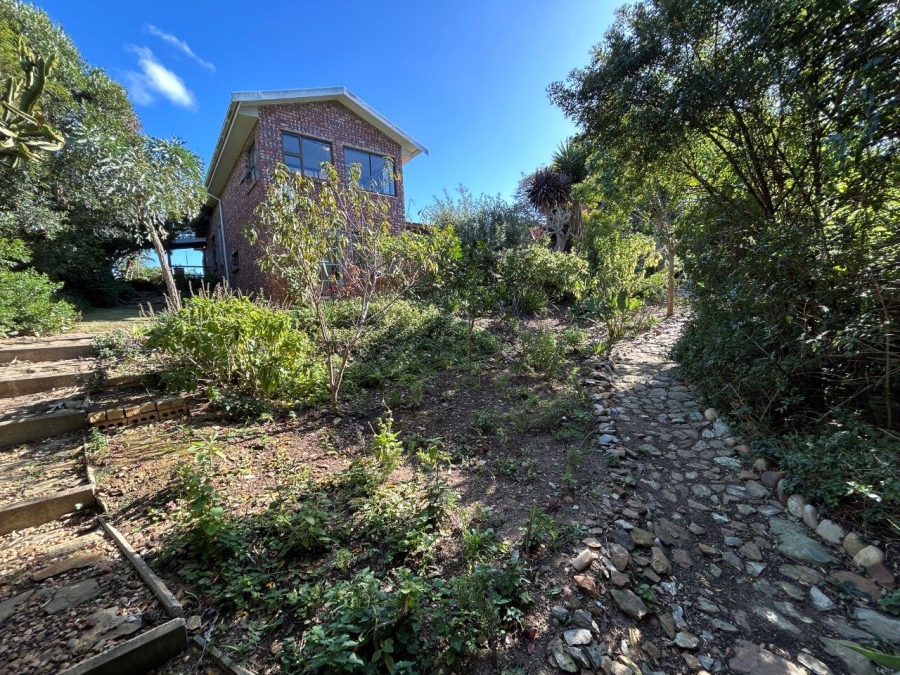 4 Bedroom Property for Sale in Noorsekloof Eastern Cape